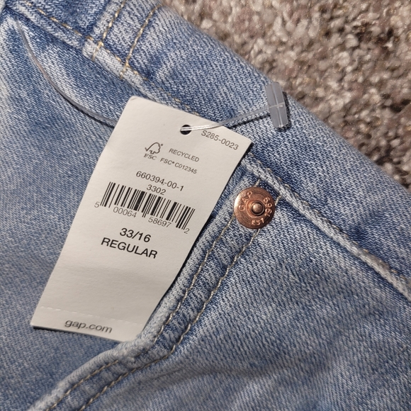 Gap Women's Shorts - Picture 3 of 3